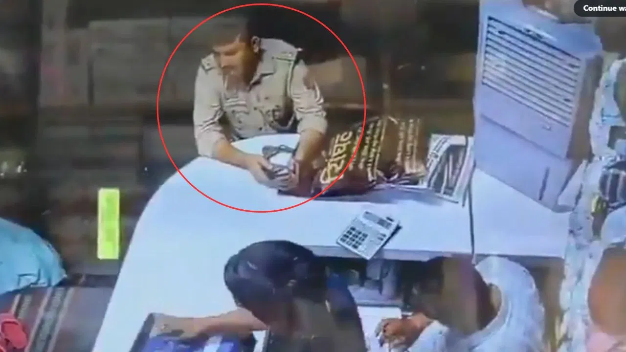 मेरठ: क्या दारोगा ने दुकान से 4 बैग चुराए थे? आरोपी पुलिस अफसर ने खुद दी ये सफाई