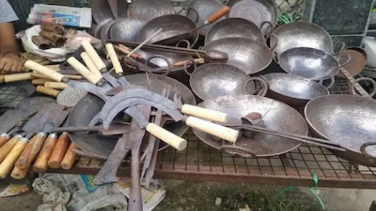 सोमवार के दिन लोहा खरीदना शुभ या अशुभ! जीवन में क्या मिलता है संकेत? सोमवार के दिन लोहा खरीदना शुभ या अशुभ! जीवन में क्या मिलता है संकेत?