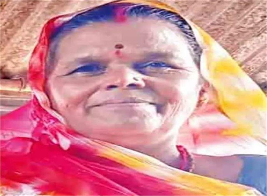 भोपाल में कंटेनर ने महिला को मारी टक्कर, हुई दर्दनाक मौत भोपाल में कंटेनर ने महिला को मारी टक्कर, हुई दर्दनाक मौत