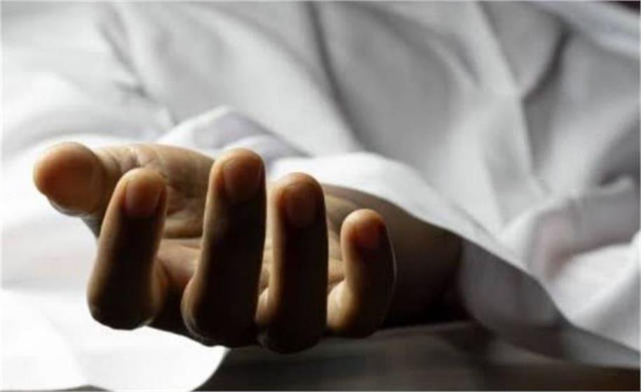 पड़ोसी के मकान की गिरी दीवार, महिला की हुई मौत.