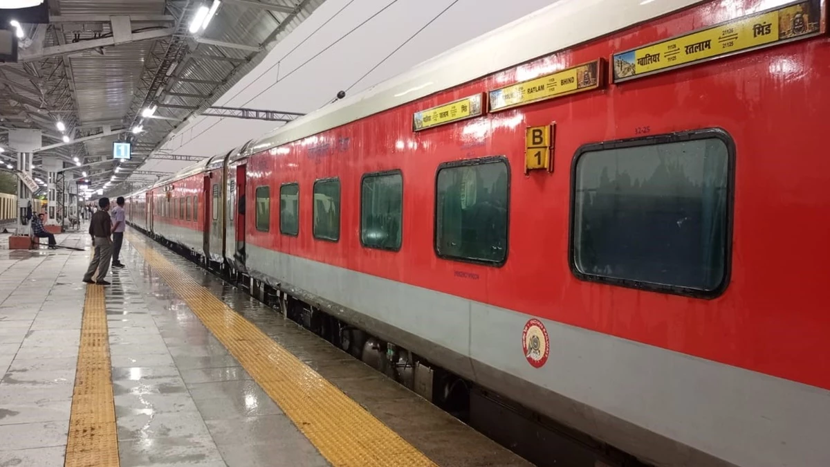 ट्रेनों में 25 प्रतिशत से ज्यादा वेटिंग टिकट नहीं, अचानक यात्रा करने वालों को परेशानी
