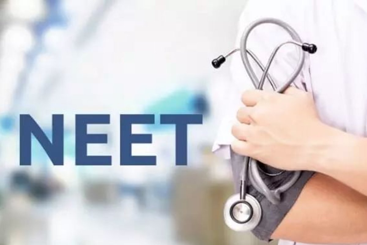 पहले ही प्रयास में पास की NEET परीक्षा, रामबाबू बनेंगे अपने गांव के पहले डाॅक्टर