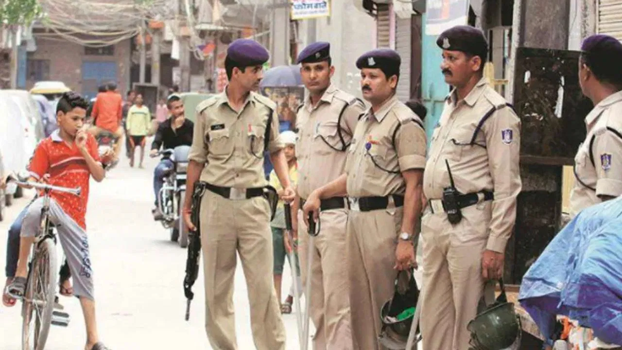 ग्वालियर के इस मंदिर में हुई चोरी, 60 पीतल के घंटे चुराकर चोर हुए रफूचक्कर