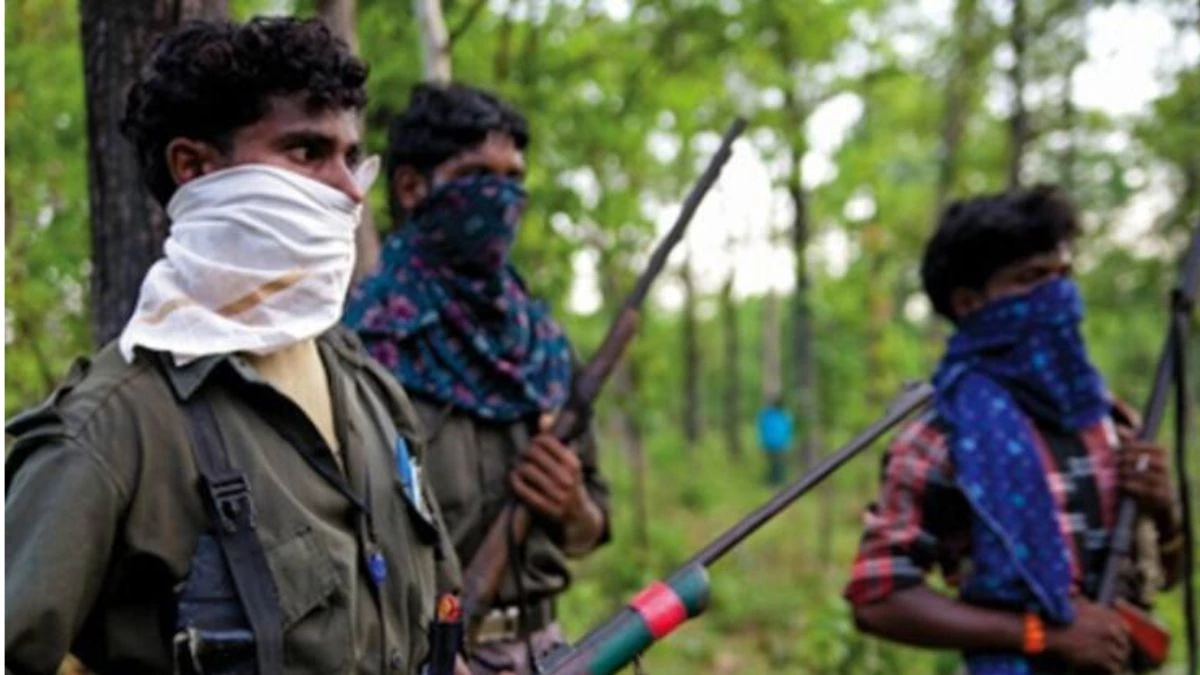 Bijapur मुठभेड़ में मारा गया Maoist निकला 10 लाख का इनामी, मिलिट्री कंपनी का स्नाइपर था सोढ़ी कन्ना Bijapur मुठभेड़ में मारा गया Maoist निकला 10 लाख का इनामी, मिलिट्री कंपनी का स्नाइपर था सोढ़ी कन्ना