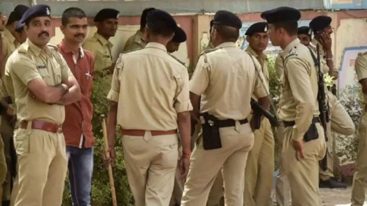 आधी रात को हिमांशु भाऊ गैंग के दो शूटरों की दिल्ली पुलिस संग मुठभेड़, रोहतक हत्याकांड में चल रहे थे फरार
