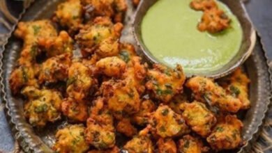 बारिश में बनाकर खाएं टेस्टी मूंग दाल पकौड़े, नोट करें हेल्दी टेस्टी रेसिपी