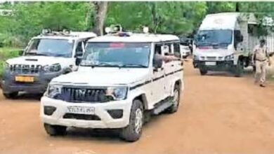 30 अवैध बांग्लादेशियों को भेजा जा रहा उनके देश, सेना के विमान से पहुंचाए गए गुवाहाटी