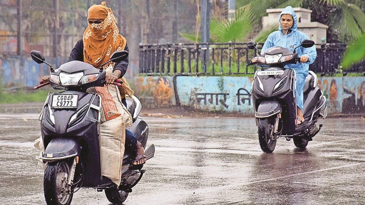 मानसून ने पकड़ी रफ्तार, अगले 5 दिन जारी रहेगा भारी बारिश का दौर, मौसम विभाग ने जारी किया अलर्ट मानसून ने पकड़ी रफ्तार, अगले 5 दिन जारी रहेगा भारी बारिश का दौर, मौसम विभाग ने जारी किया अलर्ट