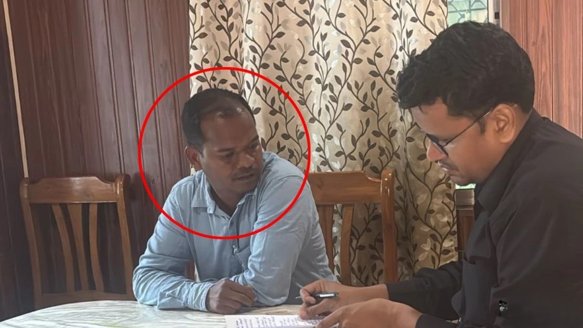 15 हजार की रिश्वत लेते पटवारी रंगे हाथों गिरफ्तार, दोस्त के बदले कर रहा था डील