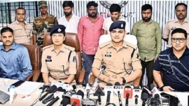 पुलिस ने 3 शातिर ठगों को किया गिरफ्तार, मंबुई में छिपे हुए थे आरोपी