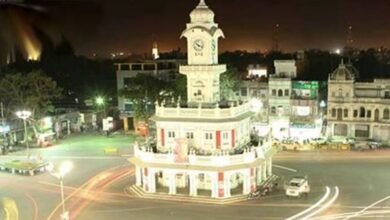 महाकाल की नगरी उज्जैन में होटल मालिकों के नाम बोर्ड पर सार्वजनिक करने की मांग उठी