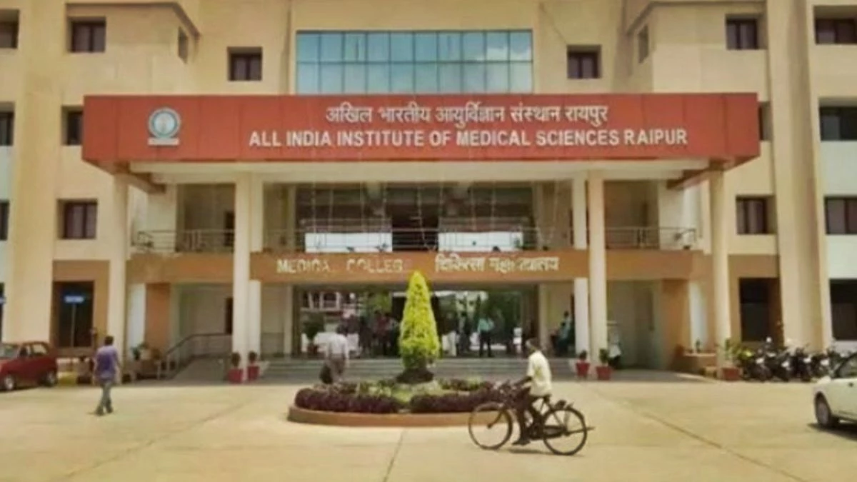 रायपुर एम्स के डॉक्टरों का ‘करिश्मा’, फेफड़ों में फंसी सेफ्टी पिन को निकाला, बचाई मासूम की जान