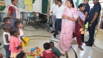 CG News- महिला व बाल विकास मंत्री राजवाड़े का आंगनबाड़ी केंद्रों में औचक निरीक्षण