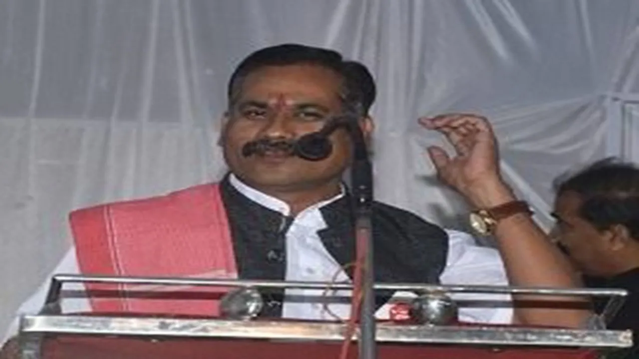 जोहार छत्तीसगढ़ पार्टी के अध्यक्ष अमित बघेल पर FIR,महाराजा अग्रसेन के खिलाफ आपत्तिजनक टिप्पणी से मचा बवाल