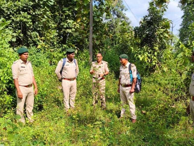 वनमंडलाधिकारी ने अमरूवा, गोलझर का दौरा किया:बलौदाबाजार में भक्तिन, झिरिया बांध बनेंगे आकर्षक पर्यटन स्थल; रोजगार पर दिया जोर