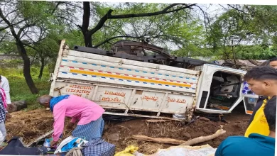 CG Accident : तुरतुरिया मातागढ़ दर्शन के जा रहे श्रद्धालुओं से भरी पिकअप पलटी, एक की मौत, 17 घायल