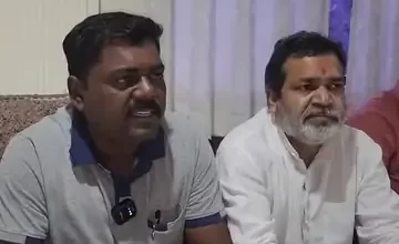 खुर्सीपार स्टेडियम में शराब दुकान का विरोध:कांग्रेस पार्षद भूपेंद्र यादव बोले- जब तक नहीं हटाई जाती दुकान, तब तक जारी रहेगा विरोध