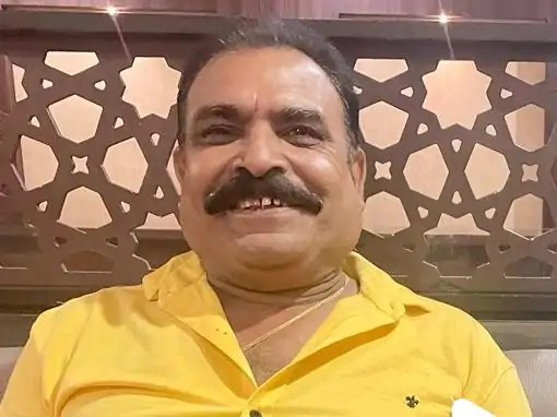 भिलाई में रिटायर्ड BSP कर्मी ने किया सुसाइड:पहले ब्लेड से हाथ काटा फिर फंदे से झूले; रिटायरमेंट के बाद अकेलेपन से जूझ रहे थे भिलाई में रिटायर्ड BSP कर्मी ने किया सुसाइड:पहले ब्लेड से हाथ काटा फिर फंदे से झूले; रिटायरमेंट के बाद अकेलेपन से जूझ रहे थे