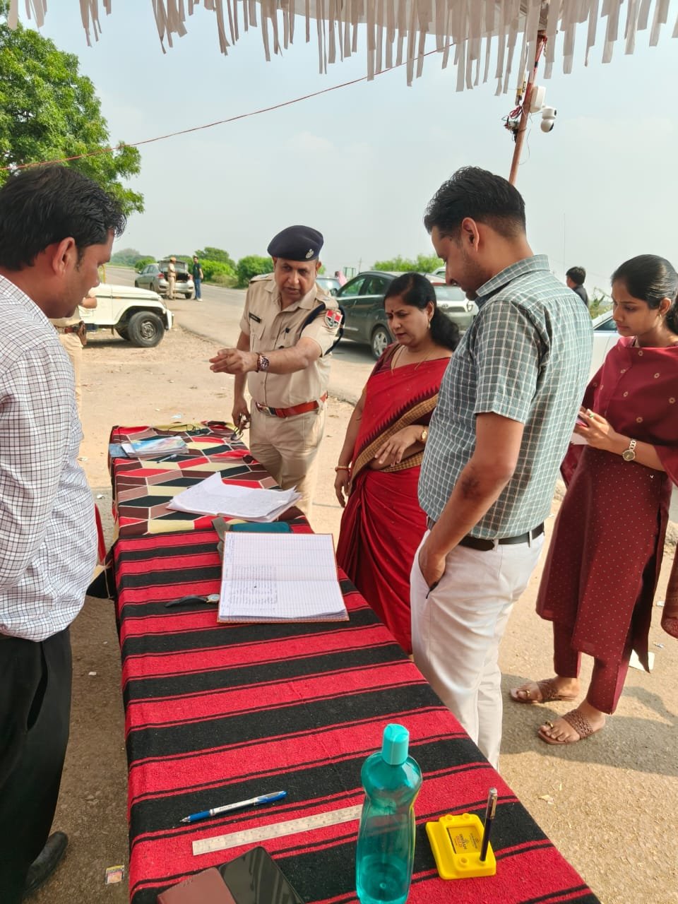 अंता विधानसभा उपचुनाव – 2025 -जनरल ऑब्जर्वर सुभाश्री नंदा ने किया मतदान केंद्रों, चेक पोस्टों का निरीक्षण अंता विधानसभा उपचुनाव – 2025 -जनरल ऑब्जर्वर सुभाश्री नंदा ने किया मतदान केंद्रों, चेक पोस्टों का निरीक्षण