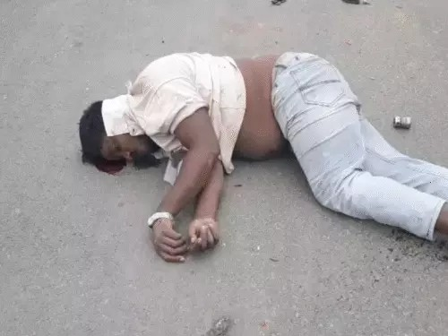 रायगढ़ में बेकाबू कार ने मारी टक्कर, 3 की मौत:पहले महिला को फिर बाइक सवारों को रौंदा, खम्हार रोड पर हुआ हादसा, ड्राइवर फरार