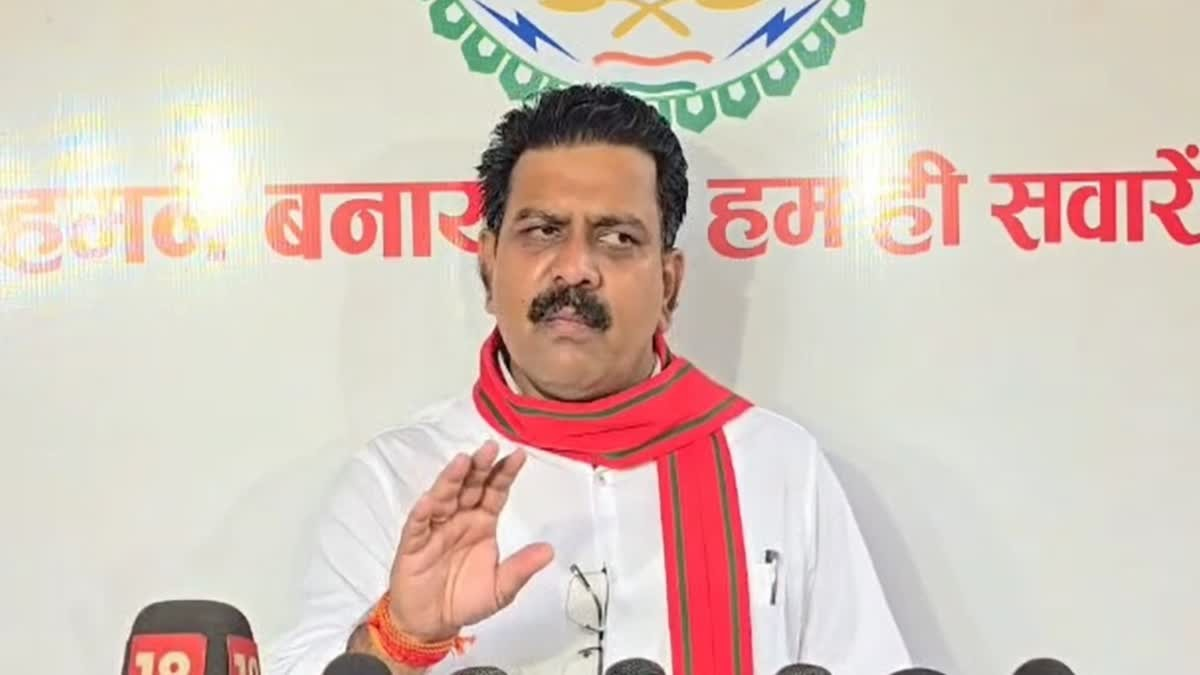 गृह मंत्री विजय शर्मा का कांग्रेस पर हमला, प्रधानमंत्री आवास, घुसपैठ और संगठन पर साधा निशाना गृह मंत्री विजय शर्मा का कांग्रेस पर हमला, प्रधानमंत्री आवास, घुसपैठ और संगठन पर साधा निशाना