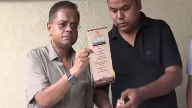 अमित जोगी ने जलाया विधानसभा भवन उद्घाटन का निमंत्रण पत्र:’मिनी माता’ का नाम हटाए जाने पर जताया विरोध, कार्यक्रम के बहिष्कार की चेतावनी दी