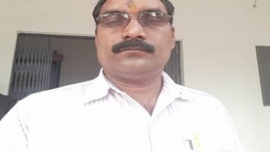 PWD के सब इंजीनियर को ACB की टीम रिश्वत लेते रंगे हाथों पकड़ा,घर पर भी पड़ी रेड