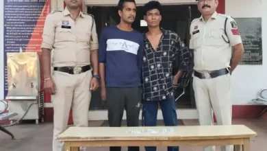 घर में घुसकर 22 हजार की चोरी:चोरों ने पर्स और पैंट की जेब से पार किए कैश, सीसीटीवी फुटेज से पहचान, दो आरोपी गिरफ्तार