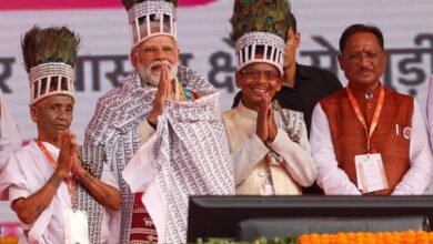 आस्था ने छुआ हृदय : प्रधानमंत्री नरेंद्र मोदी से रामनामी समाज के प्रतिनिधियों ने की आत्मीय मुलाकात
