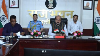 मानवीय संवेदना के साथ आकांक्षी क्षेत्रों में विकास कार्य करें – राज्यपाल रमेन डेका