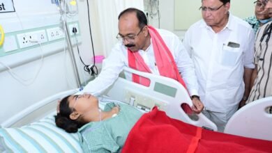 बिलासपुर रेल हादसे के घायलों से मिले डिप्टी सीएम अरुण साव,अस्पताल पहुंचकर जानी स्थिति, डॉक्टरों को बेहतर इलाज के दिए निर्देश