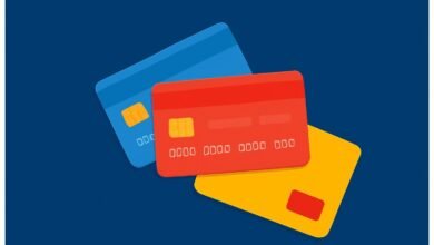 एक से ज्यादा क्रेडिट कार्ड रखने से स्कोर बढ़ता है? क्या है सच जान लीजिए
