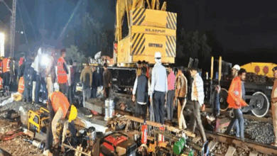ट्रेन ड्राइवर पर गैरइरादतन हत्या का केस दर्ज:5 विभागों की रिपोर्ट… लोको पायलट ने 76 किमी की रफ्तार से रेड सिग्नल पर दौड़ाई मेमू