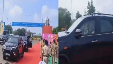 पीएम मोदी पहुंचे रायपुर, एक झलक पाने के लिए रास्ते में फूल लिए खड़ी रही जनता