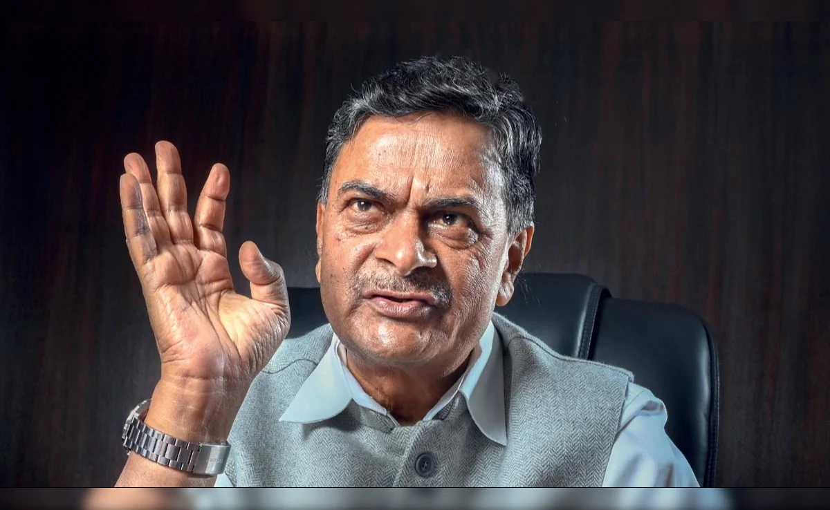 बिहार चुनाव परिणाम आते ही भाजपा ने उठाया बड़ा कदम,पूर्व केंद्रीय मंत्री आरके सिंह को पार्टी से किया निलंबित