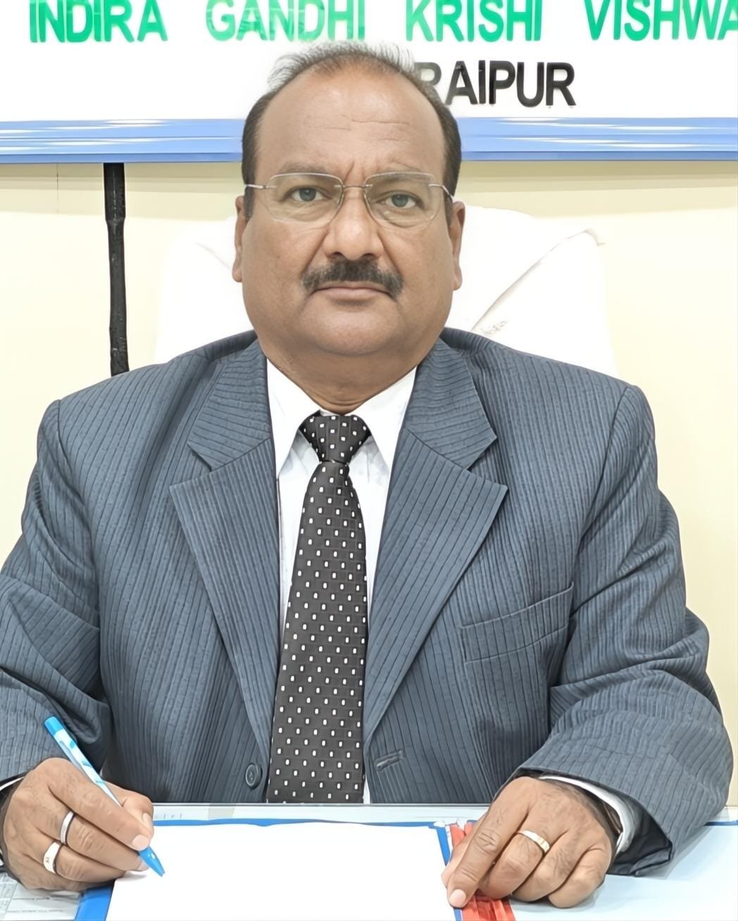 प्रोफेसर डॉ. राजेन्द्र लकपाले संत गहिरा गुरू विश्वविद्यालय के नए कुलपति नियुक्त प्रोफेसर डॉ. राजेन्द्र लकपाले संत गहिरा गुरू विश्वविद्यालय के नए कुलपति नियुक्त