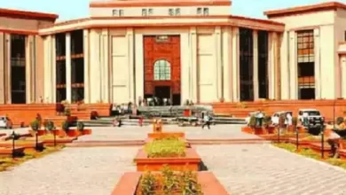 निगम की कॉलोनी राजसात कार्रवाई पर हाईकोर्ट का स्टे:सुनवाई से पहले 19 एकड़ जमीन राजसात करने के आदेश पर रोक
