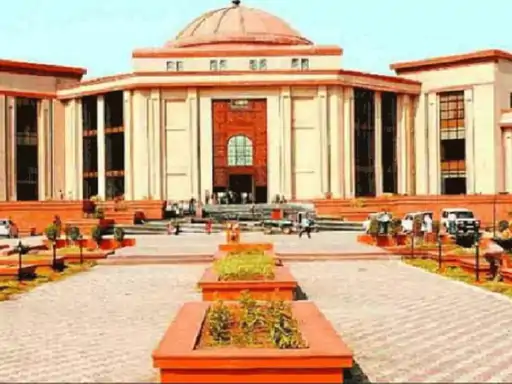 निगम की कॉलोनी राजसात कार्रवाई पर हाईकोर्ट का स्टे:सुनवाई से पहले 19 एकड़ जमीन राजसात करने के आदेश पर रोक