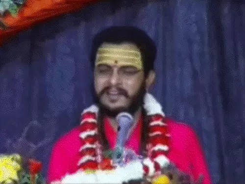 कथावाचक आशुतोष ने कहा था-सतनामी होकर गाय काट रहे:बिलासपुर में चैतन्य महाराज गिरफ्तार, कथा-स्थल से पकड़ ले गई पुलिस, समाज ने किया था बवाल कथावाचक आशुतोष ने कहा था-सतनामी होकर गाय काट रहे:बिलासपुर में चैतन्य महाराज गिरफ्तार, कथा-स्थल से पकड़ ले गई पुलिस, समाज ने किया था बवाल