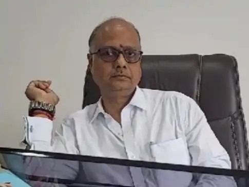 RSS से जुड़े वकील हो सकते हैं नए AG:2 एडिशनल AG-सीनियर एडवोकेट के नाम की चर्चा; प्रफुल्ल भारत ने राज्पाल को सौंपा रिजाइन लेटर