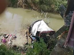 कोरिया में दशगात्र से लौट रही महिलाओं की ऑटो पुल से गिरी, दो की मौत