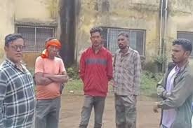 प्रेमी संग भागी पत्नी, फिर पति ने जहर खाकर दी जान — सरगुजा में दर्दनाक घटना