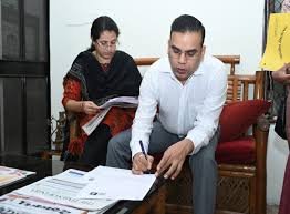छत्तीसगढ़ में SIR सर्वे अभियान तेज, 5 दिन में 30 लाख मतदाताओं तक पहुंचे BLO