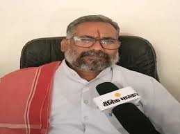 अमित बघेल की गिरफ्तारी की मांग पर सर्व समाज का प्रदर्शन, 24 घंटे में कार्रवाई नहीं हुई तो प्रदेश बंद की चेतावनी