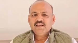 उज्जैन में वक्फ बोर्ड अध्यक्ष को सिर काटने की धमकी, आरएसएस पथ संचलन का स्वागत बनने की वजह उज्जैन में वक्फ बोर्ड अध्यक्ष को सिर काटने की धमकी, आरएसएस पथ संचलन का स्वागत बनने की वजह