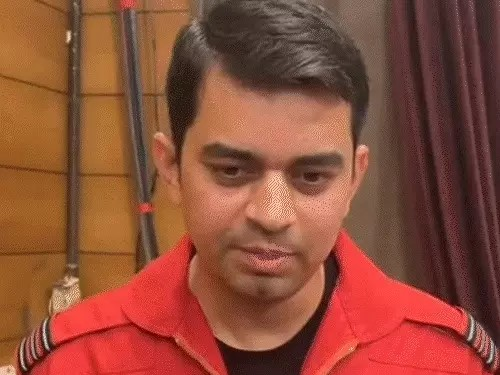 रायपुर में कल एयर-शो…हार्ट इन द स्काई, बॉम्ब बर्स्ट दिखेगा:9 फाइटर जेट्स दिखाएंगे रोमांचक फॉर्मेशन; छत्तीसगढ़ के गौरव भी सूर्यकिरण टीम का हिस्सा रायपुर में कल एयर-शो…हार्ट इन द स्काई, बॉम्ब बर्स्ट दिखेगा:9 फाइटर जेट्स दिखाएंगे रोमांचक फॉर्मेशन; छत्तीसगढ़ के गौरव भी सूर्यकिरण टीम का हिस्सा