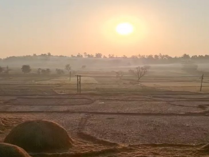 मैनपाट में पारा 4°…ओस की बूंदें जमकर बर्फ बनी:दुर्ग में रात का पारा 7° कम, उत्तरी-हिस्से में शीतलहर, पेंड्रा-अंबिकापुर में सुबह-शाम अलाव का सहारा