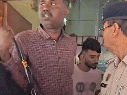 दलाल को 5 हजार देकर भारत पहुंचा बांग्लादेशी:दुर्ग में 13 महीने से मजदूरी कर रहा था;बंगाल जाते वक्त पकड़ाया, मुंबई पुलिस साथ ले गई