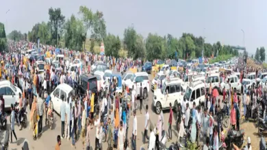 फेल हुए सारे इंतजाम:उम्मीद से कई गुना अधिक लोग पहुंचे… जो जहां जाम में फंसा, वहीं से देखना पड़ा शो
