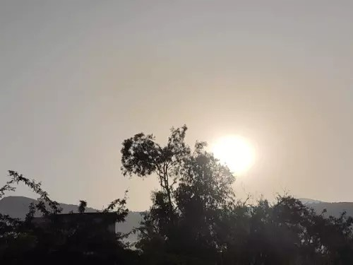 आज से मौसम ड्राई…2° तक गिरेगा पारा:बंगाल में बने सिस्टम से दक्षिण-पश्चिमी जिलों में बारिश के आसार; अंबिकापुर में 4° गिरा रात का तापमान आज से मौसम ड्राई…2° तक गिरेगा पारा:बंगाल में बने सिस्टम से दक्षिण-पश्चिमी जिलों में बारिश के आसार; अंबिकापुर में 4° गिरा रात का तापमान
